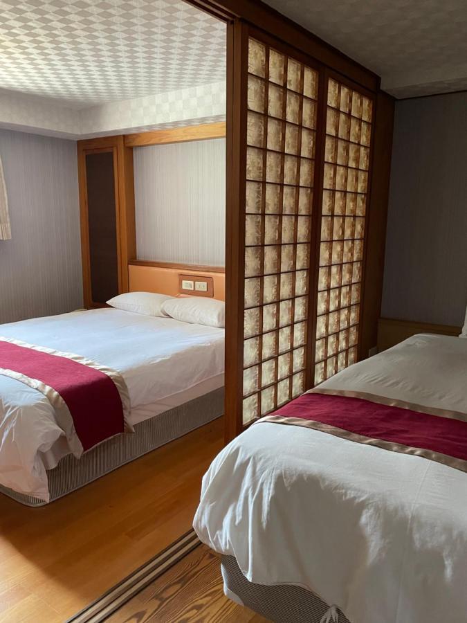 Mei Hua Hotel Kaohsiung Exteriör bild